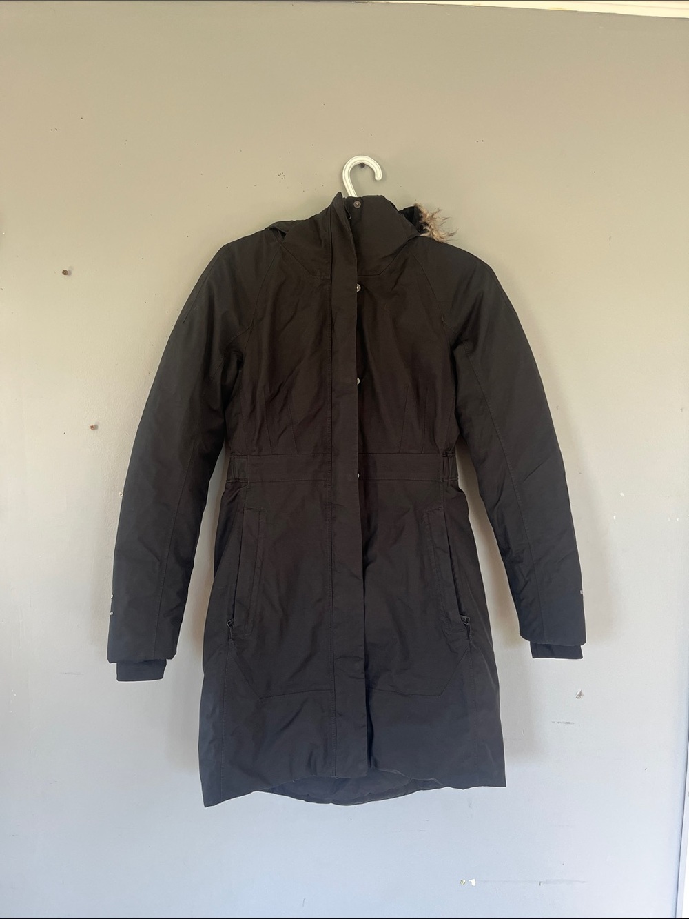 The North Face Women's Black Winter Jacket with Hood XS